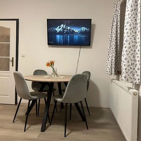 Lejlighed Apartman Pod Farou *
